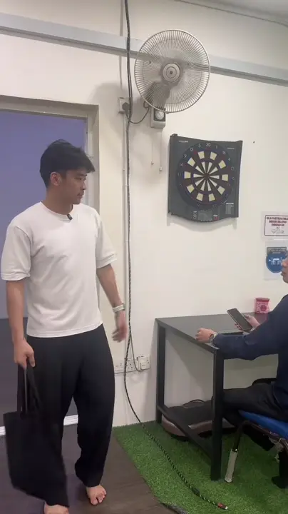 Skit hierarki pejabat Kim Kok Enterprise.